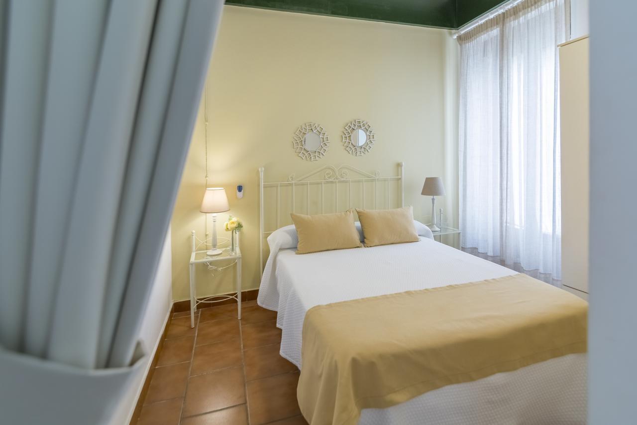 Apartamentos Cespedescinco Cordoba Exterior photo